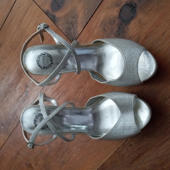- I. Miller  *Sparkly* Silver size 8M Stiletto Heels. - Picture 1 of 8